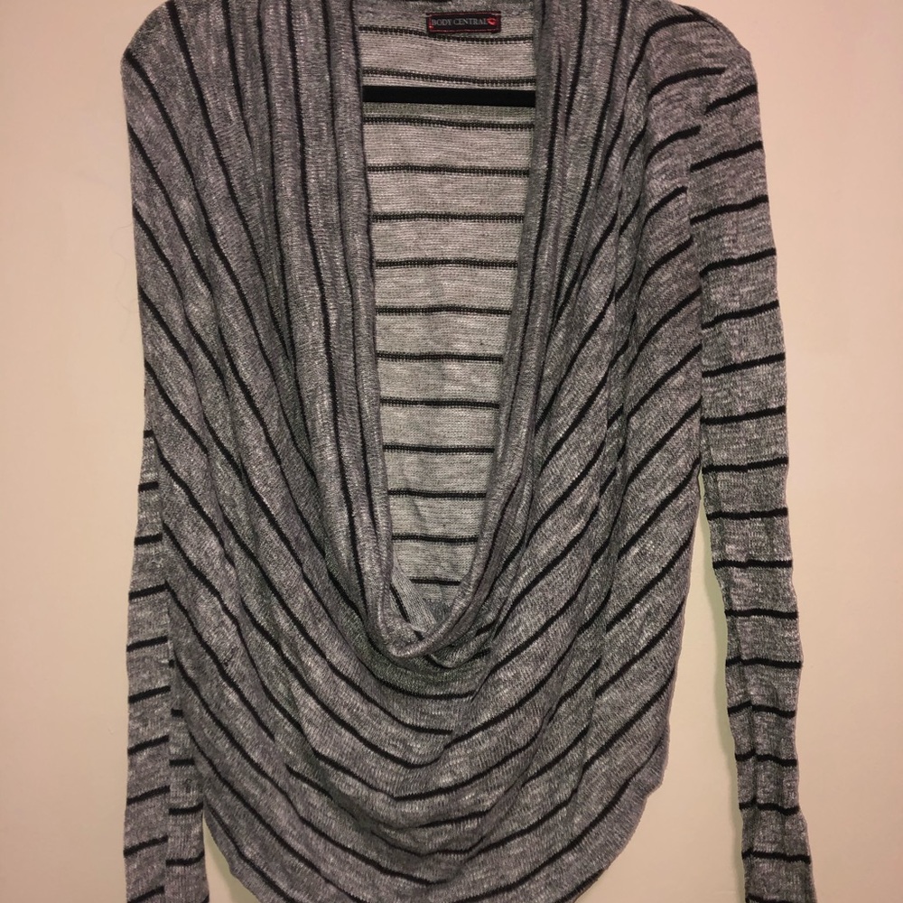 Gray long sleeve top with black stripes